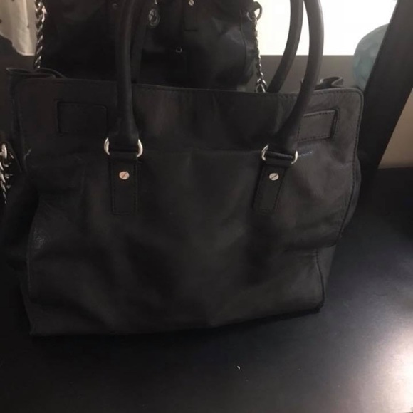 MK Hamilton Purse - Picture 2 of 2